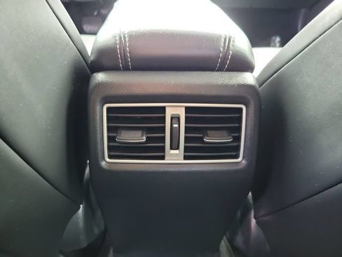 Used 2016 Nissan Maxima Platinum w/ Interior Lighting Package FWD image 11
