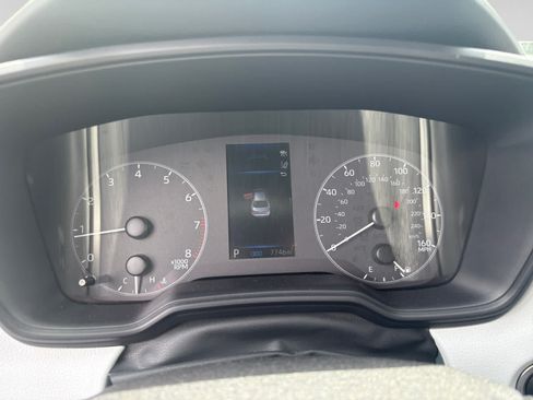 Used 2025 Toyota Corolla SE FWD image 11