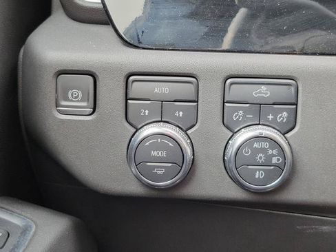 Used 2024 GMC Sierra 1500 Elevation AWD/4WD image 14