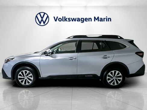 Used 2021 Subaru Outback Premium image 2