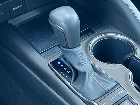 Certified 2024 Toyota Camry SE FWD image 20