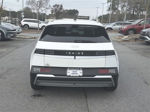 New 2026 Hyundai Ioniq 5 SE image 6