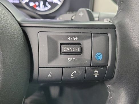 Certified 2024 Nissan Rogue SV w/ SV Premium Package FWD image 27