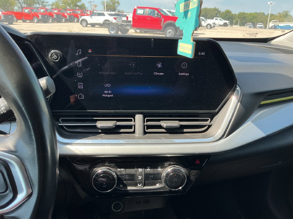 Used 2024 Chevrolet Trax LT w/ Driver Confidence Package FWD image 26