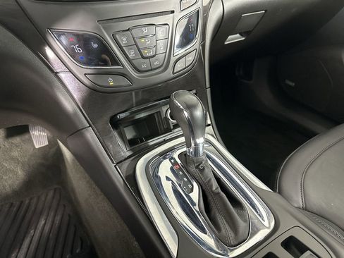 Used 2016 Buick Regal Premium w/ Driver Confidence Package #1 image 19