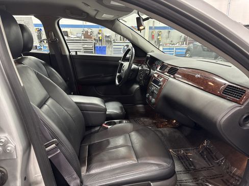 Used 2011 Chevrolet Impala LS image 21