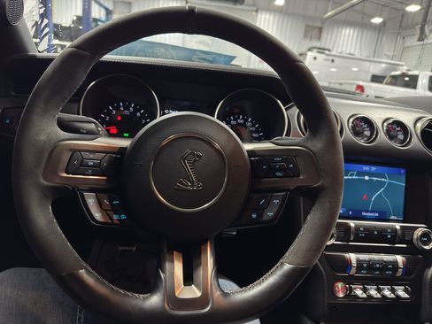 Used 2016 Ford Mustang Shelby GT350 w/ Track Package image 28