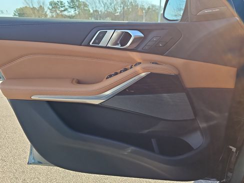 New 2026 BMW X5 xDrive40i w/ Climate Comfort Package image 29