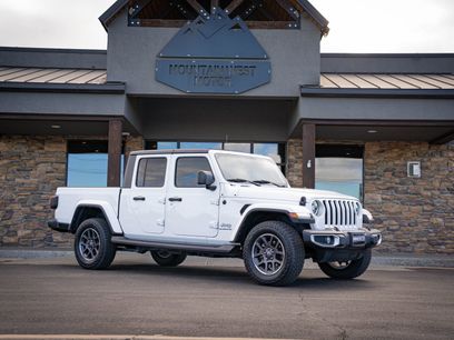 Used 2022 Jeep Gladiator Overland w/ Popular Equipment Package
