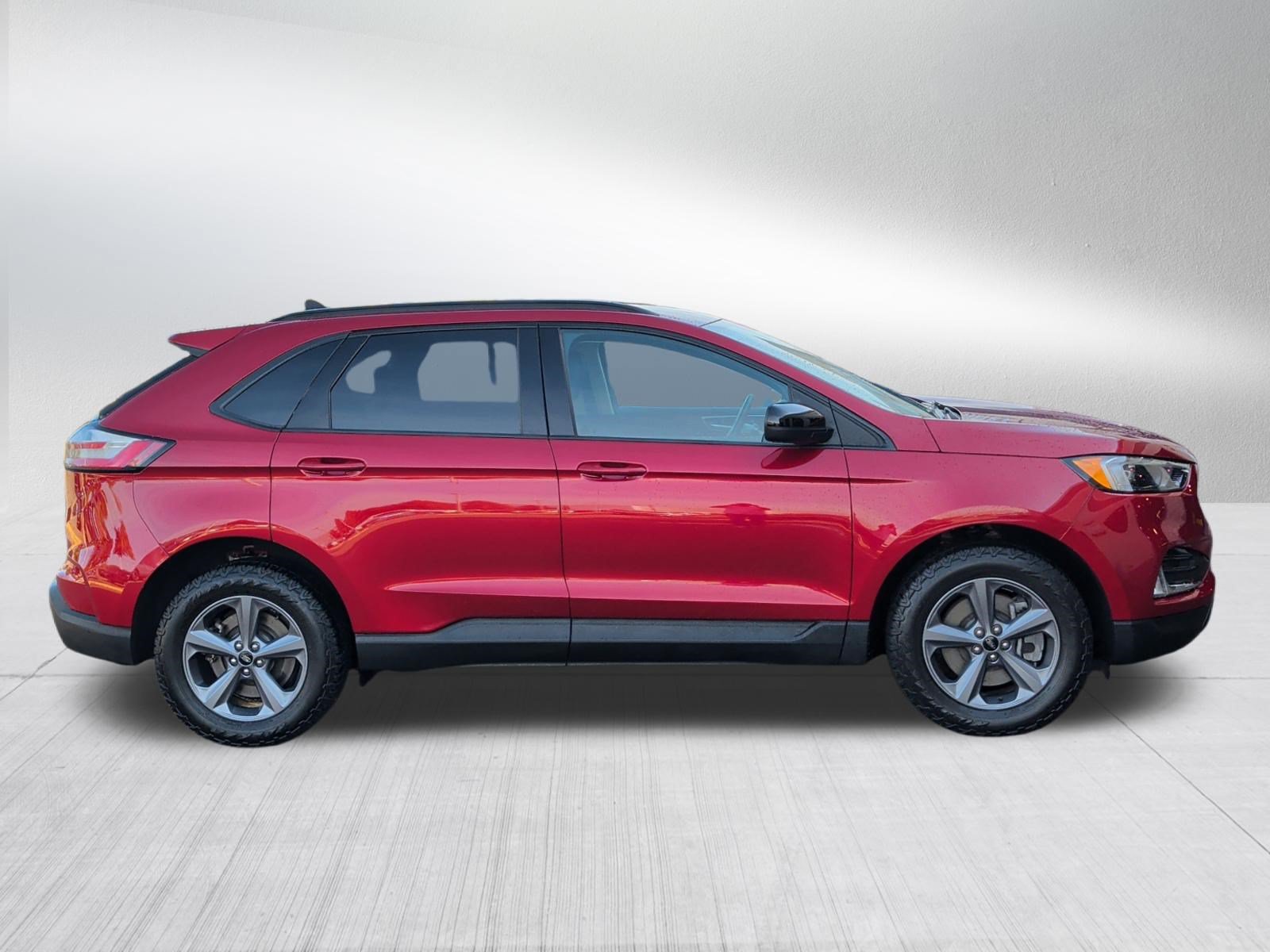 Certified 2024 Ford Edge SEL w/ Sport Appearance Package AWD/4WD image 8