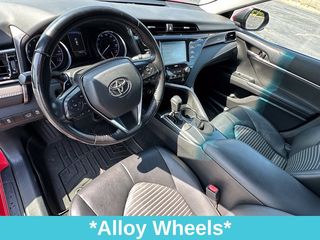 Used 2020 Toyota Camry SE FWD image 16