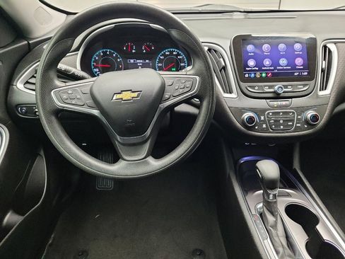 Used 2022 Chevrolet Malibu LT FWD image 22