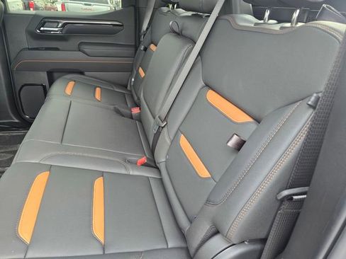 New 2026 GMC Sierra 1500 AT4 w/ AT4 Premium Package image 9