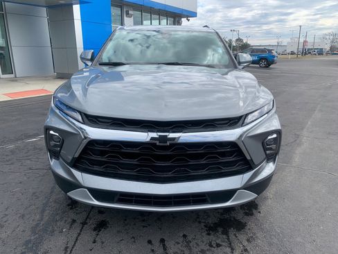 Used 2024 Chevrolet Blazer LT w/ Convenience Package image 2