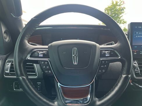 Certified 2024 Lincoln Navigator L Reserve AWD/4WD image 28
