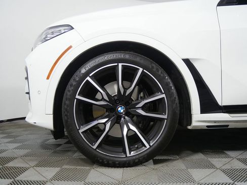 Used 2022 BMW X7 xDrive40i w/ M Sport Package image 7