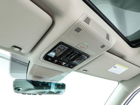 New 2026 Volkswagen Atlas SE image 65