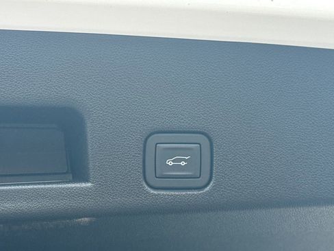 New 2026 GMC Acadia Elevation AWD/4WD image 37