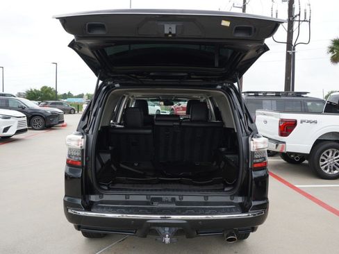 Used 2019 Toyota 4Runner Limited AWD/4WD image 38