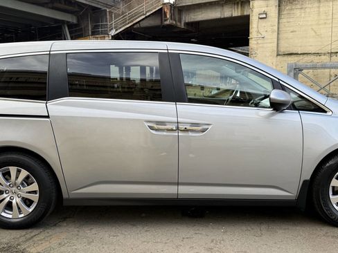 Used 2016 Honda Odyssey EX-L image 24