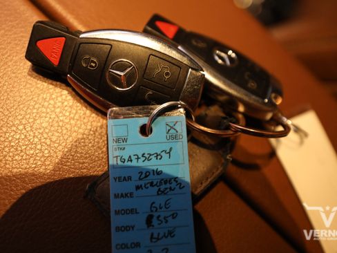 Used 2016 Mercedes-Benz GLE 350 4MATIC image 12