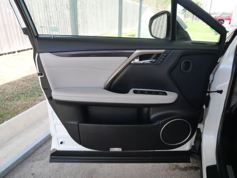 Used 2020 Lexus RX 350 FWD w/ Luxury Package image 18