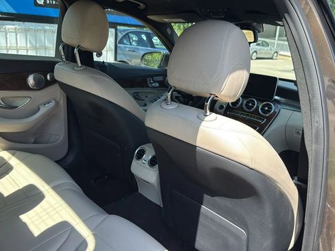 Used 2015 Mercedes-Benz C 300 4MATIC Sedan image 19