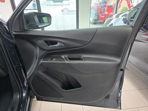 Used 2023 Chevrolet Equinox LT image 17