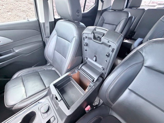 Used 2020 Chevrolet Traverse RS w/ LPO, Cargo Package FWD image 18