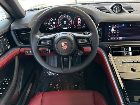Used 2026 Porsche Panamera image 14