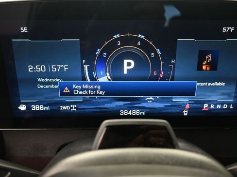 Certified 2024 Chevrolet Traverse Z71 w/ Enhanced Driving Package image 37