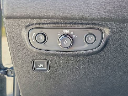 Used 2019 GMC Terrain SLT w/ Preferred Package image 29