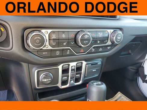 Used 2026 Jeep Wrangler Sport S image 19