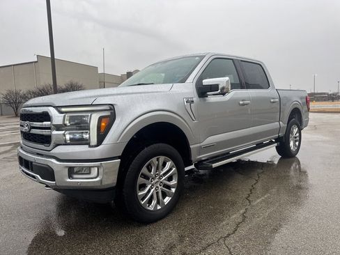 Used 2024 Ford F150 Lariat image 2