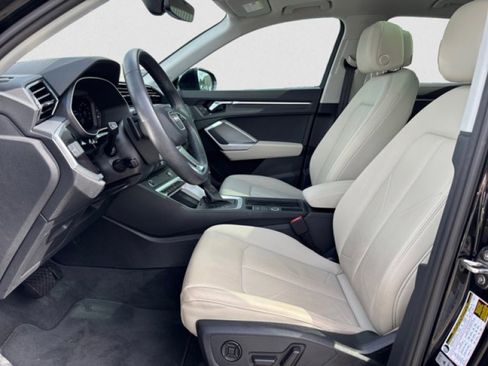 Used 2022 Audi Q3 2.0T Premium w/ Convenience Package image 10