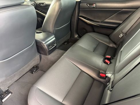 Used 2016 Lexus IS 200t RWD image 4