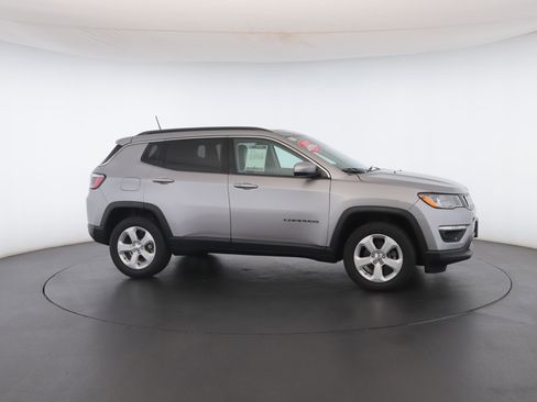 Certified 2019 Jeep Compass Latitude w/ Popular Equipment Group image 29