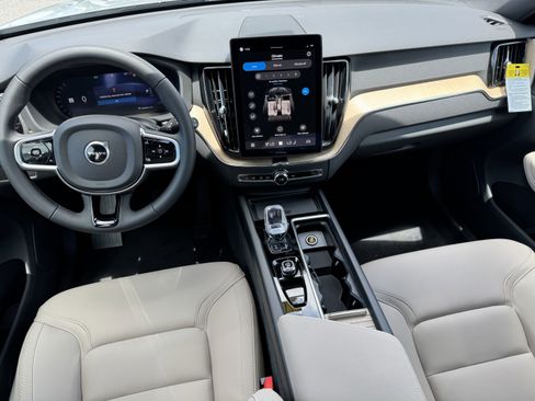 New 2026 Volvo XC60 B5 Core w/ Protection Package image 12