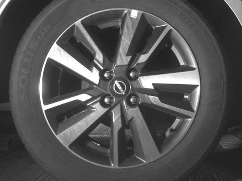 Used 2025 Nissan Versa SV FWD image 14