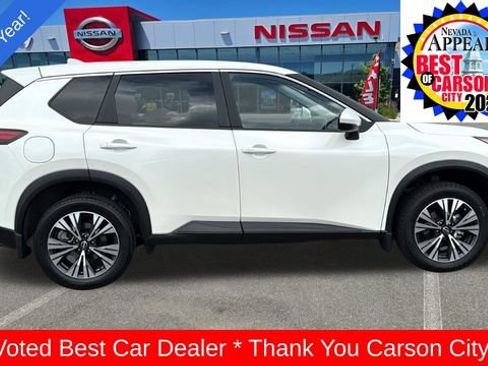 Used 2023 Nissan Rogue SV AWD/4WD image 2