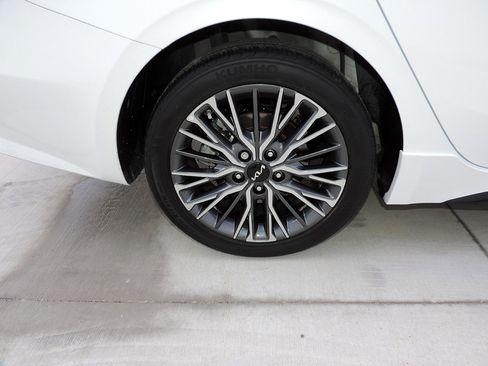 Used 2024 Kia Forte GT-Line FWD image 10