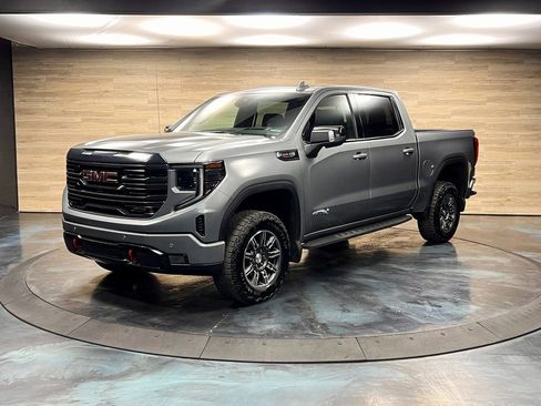 Used 2024 GMC Sierra 1500 AT4 w/ Technology Package AWD/4WD image 7