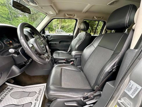 Used 2016 Jeep Patriot Sport FWD image 10