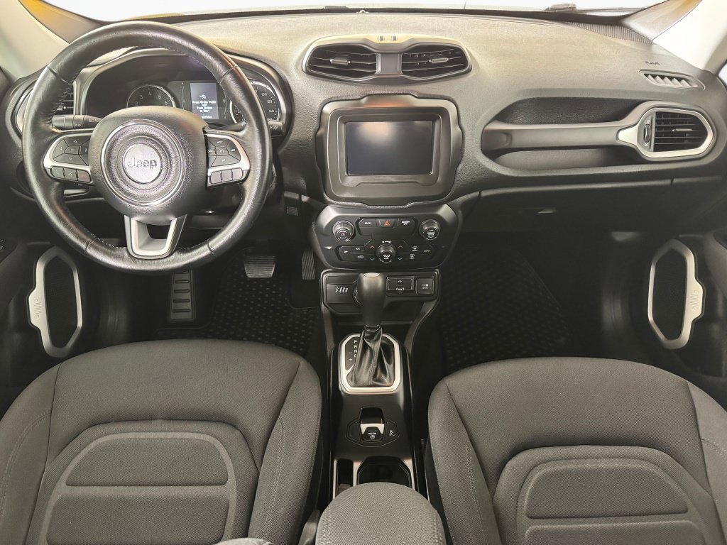 Used 2018 Jeep Renegade Latitude w/ Cold Weather Group AWD/4WD image 19