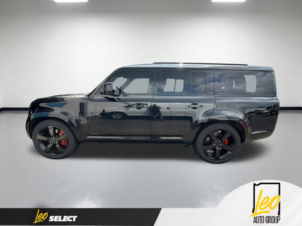Used 2023 Land Rover Defender 130 X AWD/4WD image 9