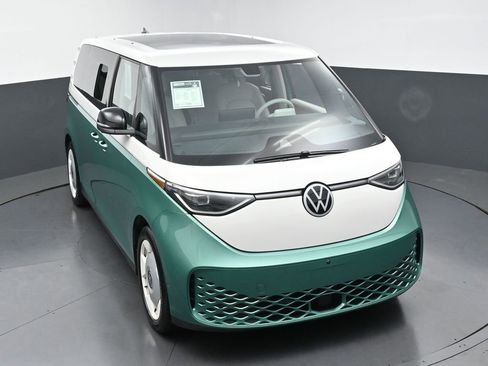 Used 2025 Volkswagen ID. Buzz 1st Edition image 43