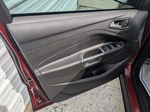 Used 2016 Ford Escape SE FWD image 6