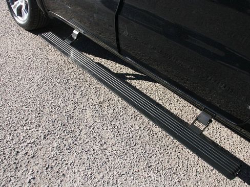 Used 2019 RAM 1500 Laramie image 6