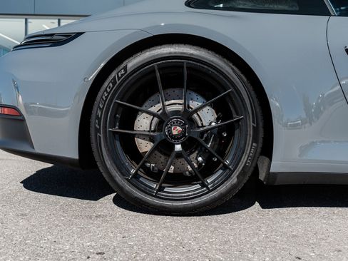 Used 2026 Porsche 911 Carrera GTS image 15