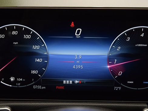 Used 2026 Mercedes-Benz GLB 250 image 25